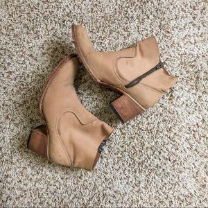 Freebird by Steven tan western style leather boots